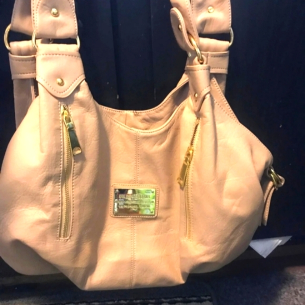 Dolce & Gabanna Purse - Picture 7 of 16
